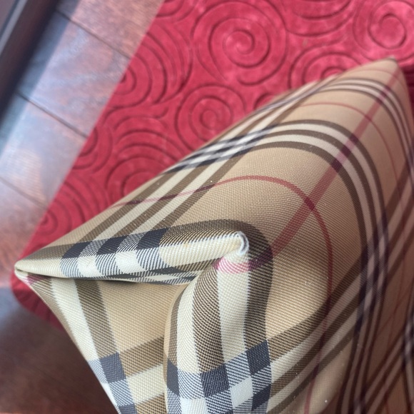 Authentic Burberry Beige House Check/Nova PVC Canvas and Leather Tote Bag - Picture 9 of 16